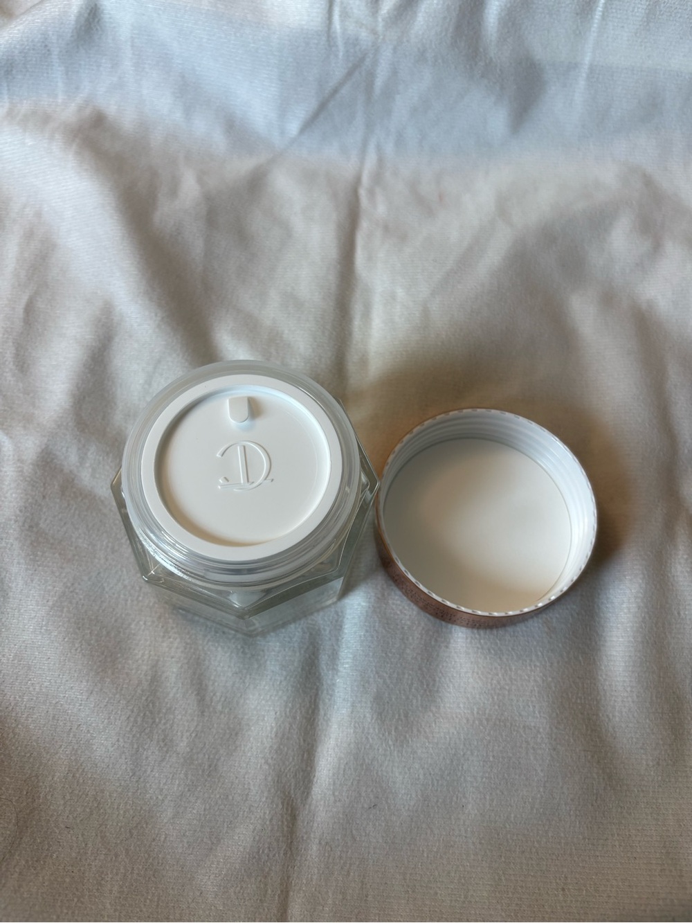 Charlotte tilbury magic cream moisturizer - Picture 5 of 5
